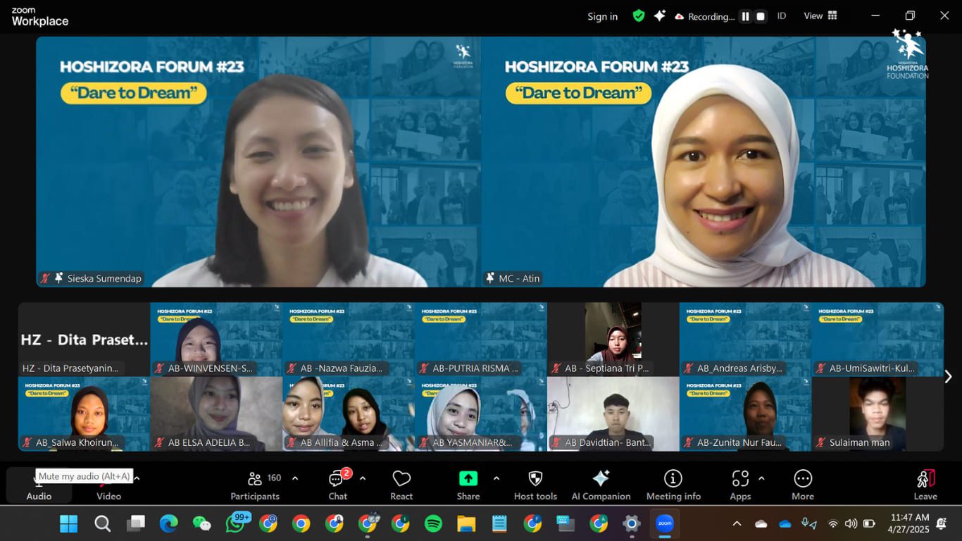 Screenshot kegiatan Hoshizora Forum yang diadakan secara online
